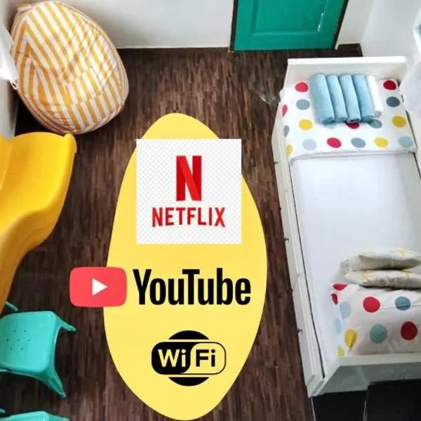 Sea Kecil Tiny House near Jetty of Kuala Besut, hotel v destinaci Kampong Nail