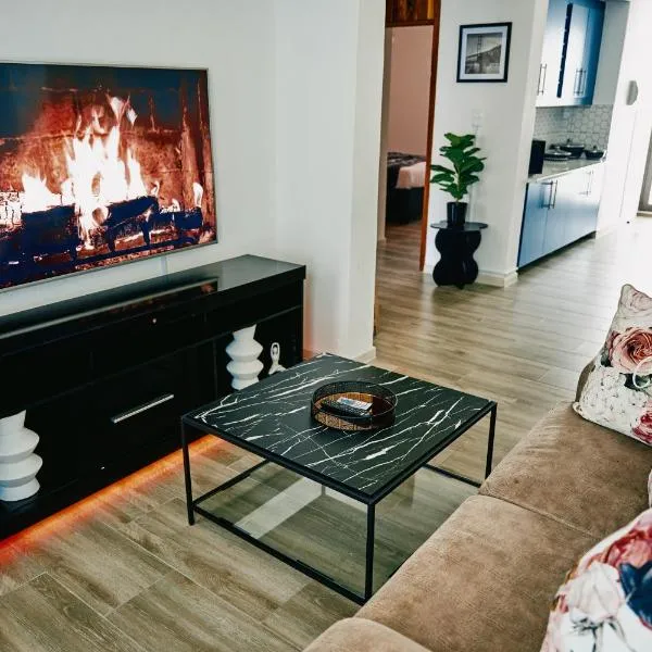 Eli Eli Luxury Suites, hotel in Ongwediva