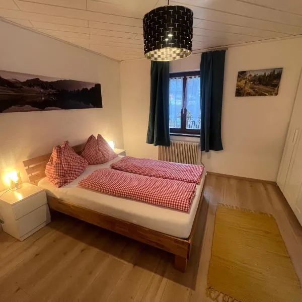Freelife Ferienhaus โรงแรมในGrossreifling