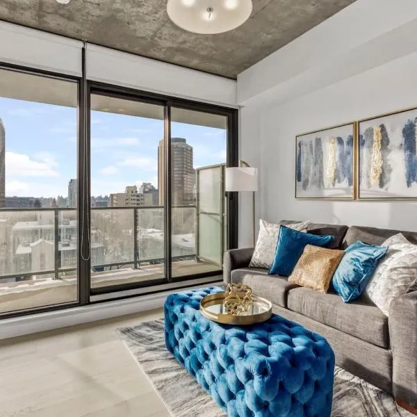 Spacious and Stylish Modern Condo in Calgary, hotel Calgaryben