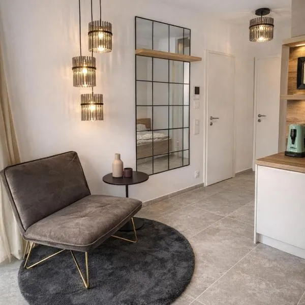 Modernes Apartment mit Balkon und Tiefgarage Toplage Paderborn, hotel en Paderborn