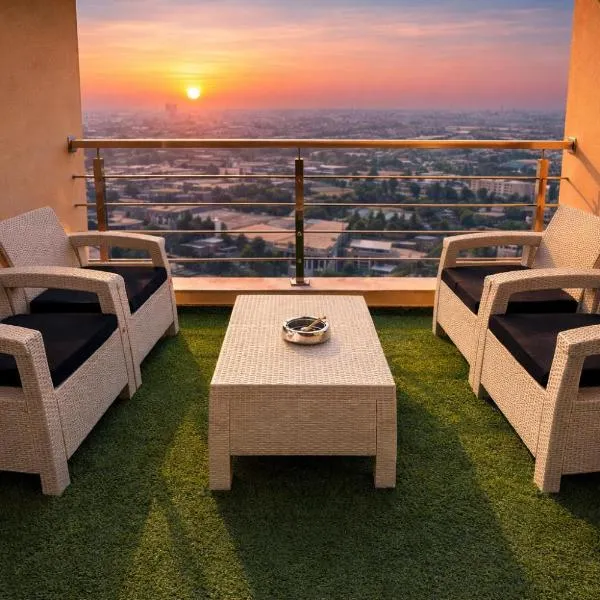 Presidential Suite In Gold Crest Residency-DHA Phase 4 Lahore, khách sạn ở Lahore