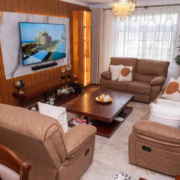 Hazel's Condo-Luxury 3 Bedroom, hotel i Nakuru