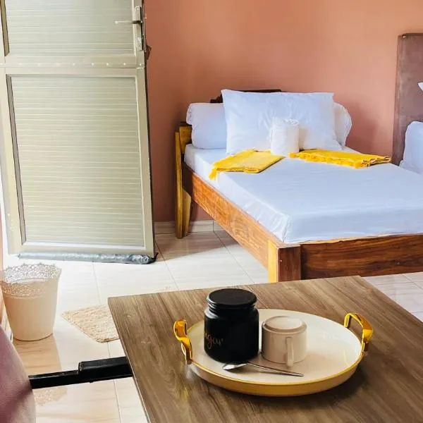 Starlight bed and breakfast，卡蒂馬穆利洛的飯店