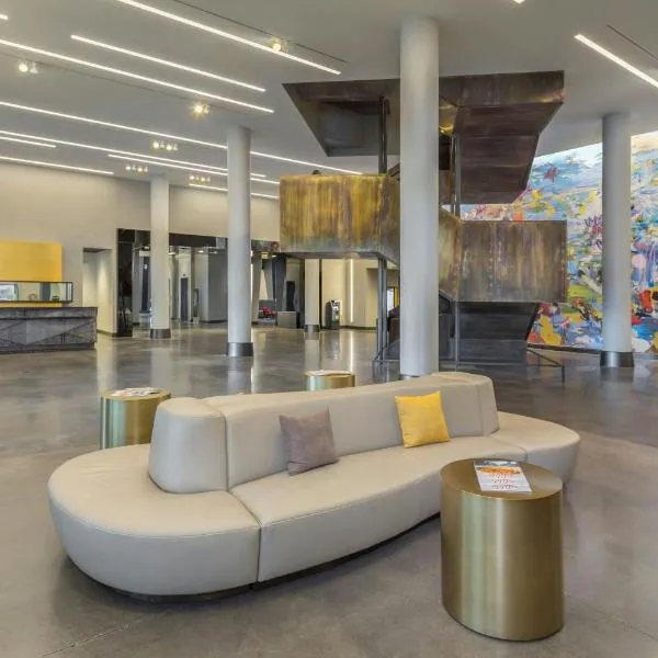 The Summit Hotel, ξενοδοχείο σε Σινσινάτι