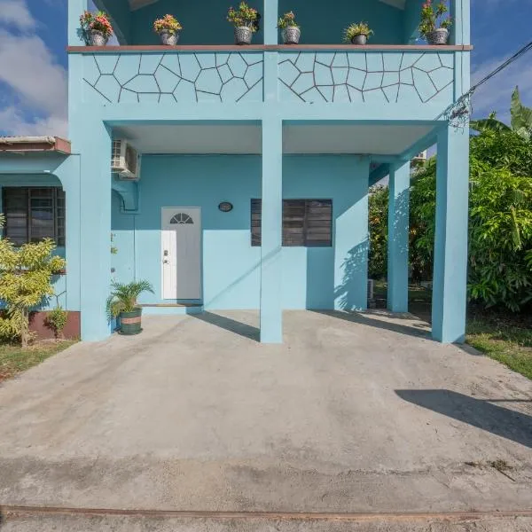 J & B Studio Apartment, hotel v destinaci Saint Johnʼs