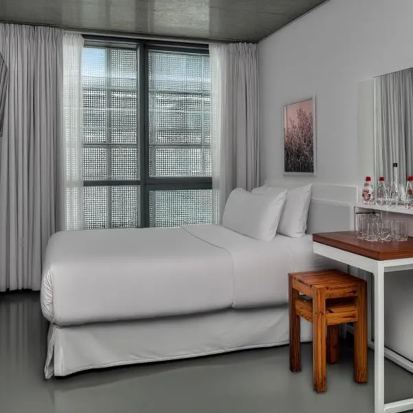 rõõm collective, hotel Odiongan városában