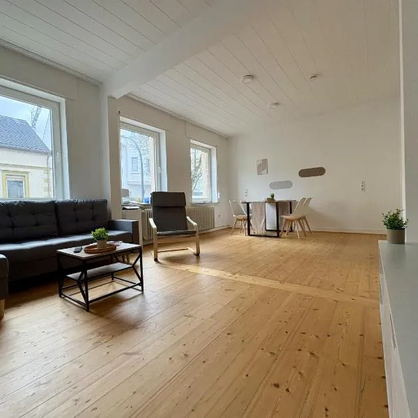 Moderne Unterkunft mit Komfort & Top-Lage, hotel en Holzwickede