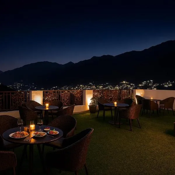 The Grand Him Queen-Centrally Heated & Air Cooled # Near Mall Road # Big Parking # Lift # Spacious Rooms # Most Awarded # Property Of The Year #, hotel v destinaci McLeod Ganj