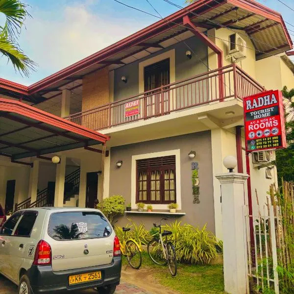 Radha Tourist Home, hotel v destinaci Polonnaruwa