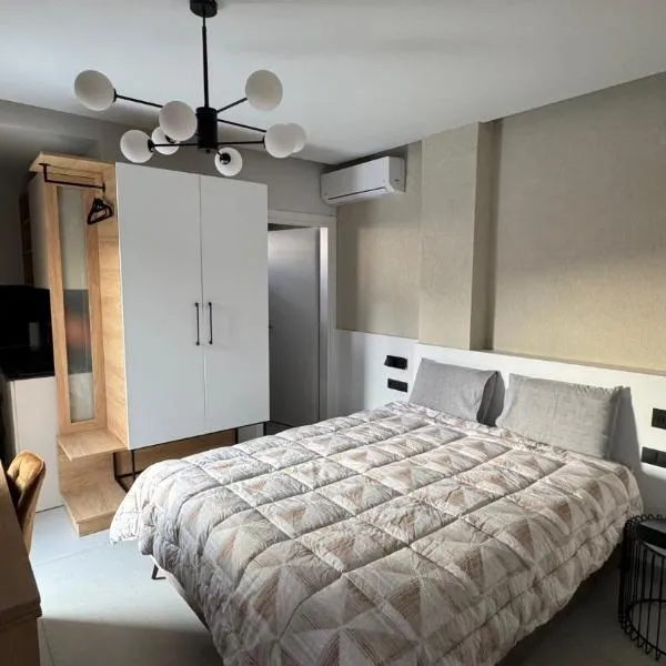 Suite Rooms-Fine Living VEVI, hotel en Vévi