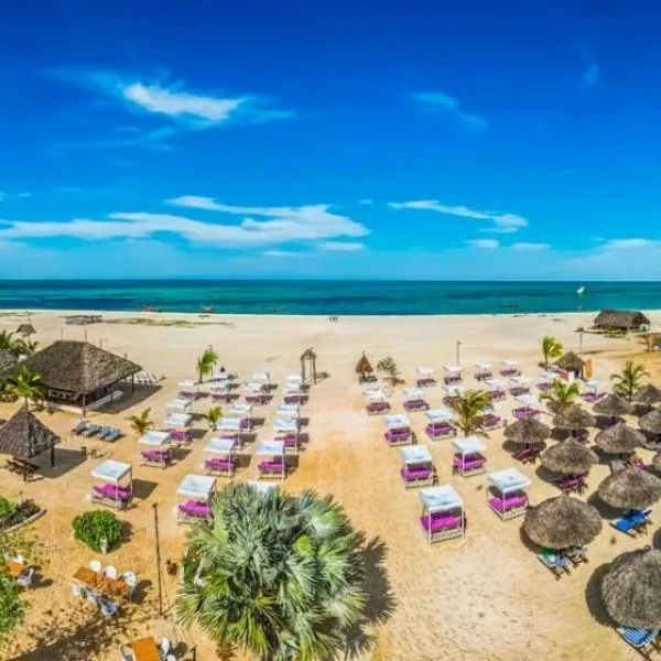 Canary Kendwa Beach Resort, hotel di Kendwa