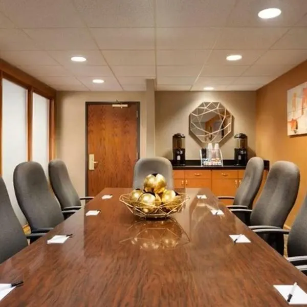 Townhome Inn & Suites by IHG, hotel en Cordova