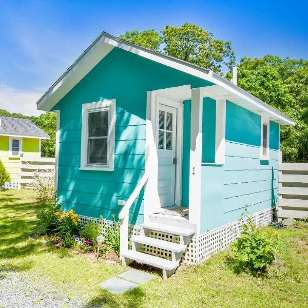 Cozy Colorful Cottage Perfect for 2，伊斯特漢的飯店