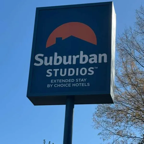 Suburban Studios near University of North Carolina-Charlotte, hotel a Charlotte