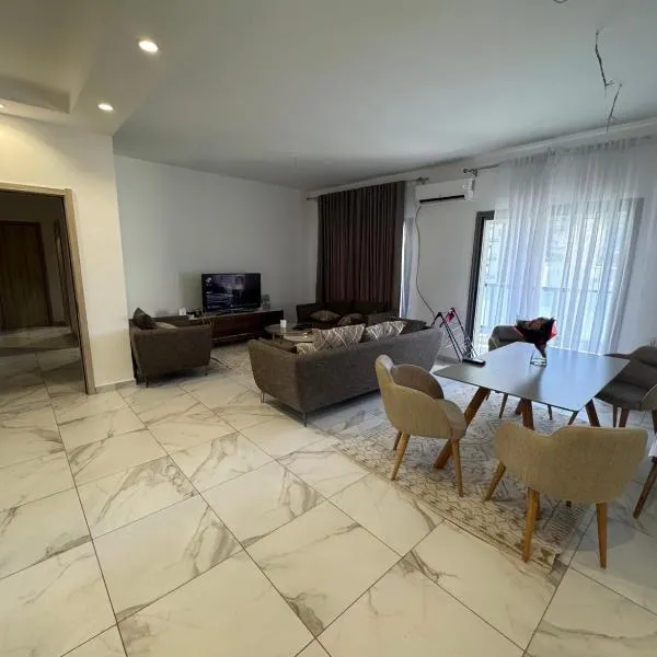 Grands appartement 3 chambres à résidence Valmascort, Annaba, hotel a Annaba