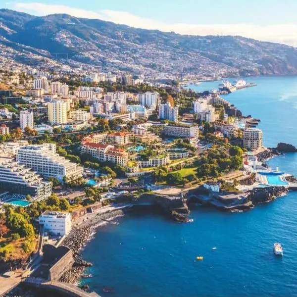 House near CR7 Museum, hotel in Funchal