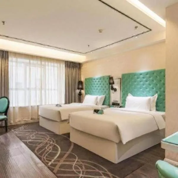 Xana Lite Korla Shihua Avenue Longquehe, hotel in Korla