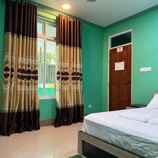 Coconut Palm Dhidhoo, ξενοδοχείο σε Ariyaddu