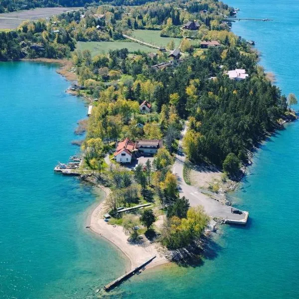 Vitteludd seaside apartments Houtskär, hotel i Houtskari