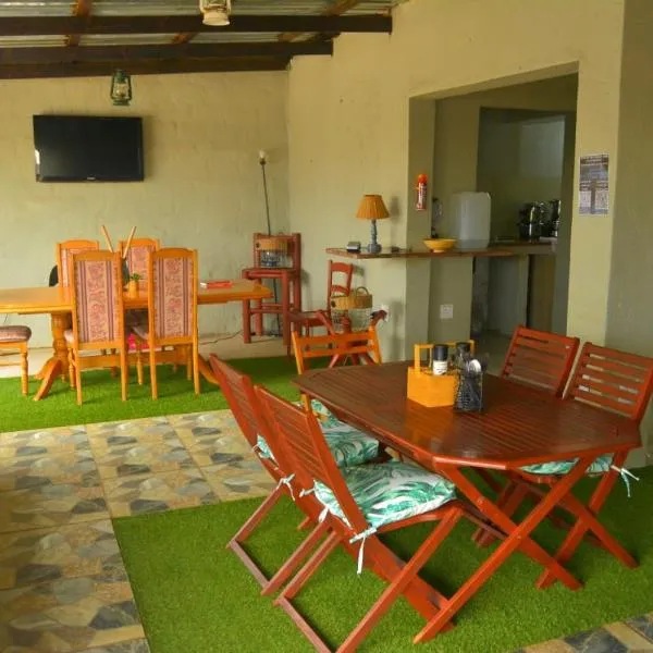 Rural Villa Guesthouse, Hotel in Naledi