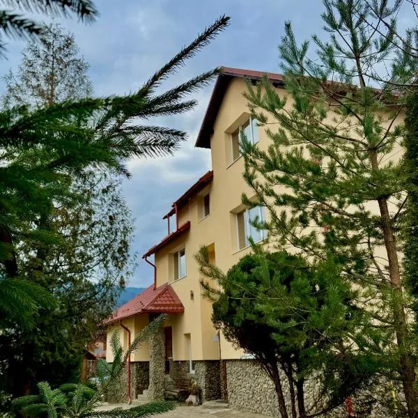 Гуцульська оселя, hotel v destinaci Jaremče