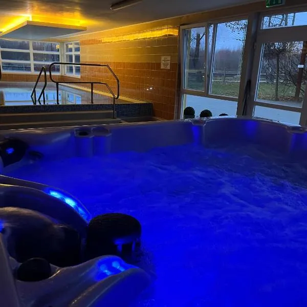 Arkánum Hotel, hotel i Balatonmáriafürdő