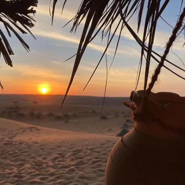 Desert Moments Camp, hotelli kohteessa Al Wāşil