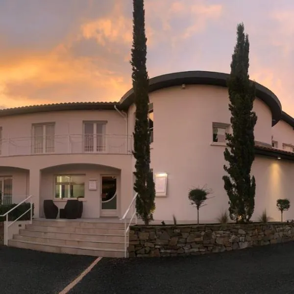 Les Criquets Hôtel & Spa, Hotel in Blanquefort