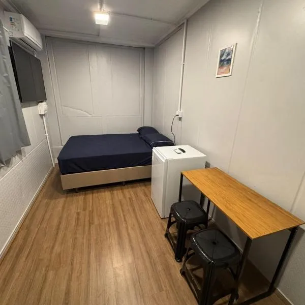 Casa completa Beto Carrero, Praia e Aeroporto, hotell i Navegantes