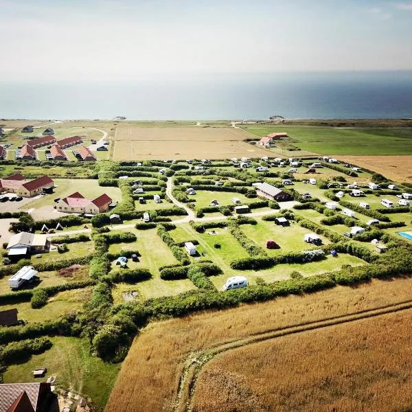 Bovbjerg Camping、レムヴィーのホテル