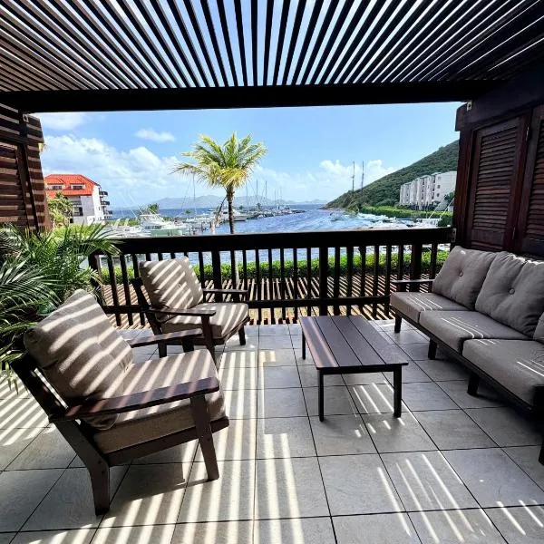 Stunning Seaside Condo on Sapphire Beach with Pool – hotel w mieście East End