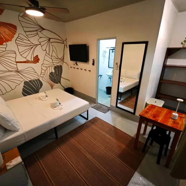 Gubat Apartelle, hotel en Lalao