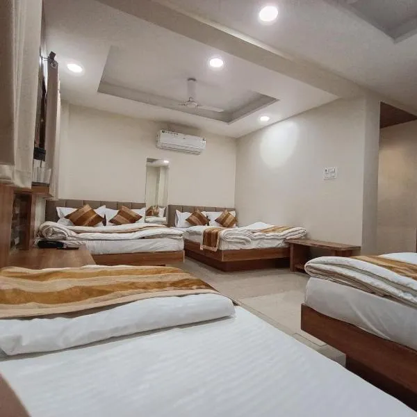 ShyamRaj Hotel, hotel di Ujjain