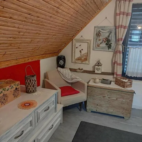 Menyecske Guesthouse, khách sạn ở Keszü