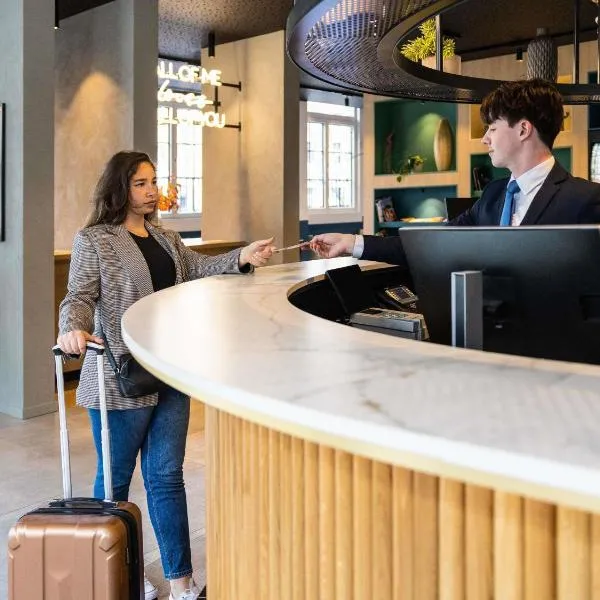 Hotel Novotel Brussels Off Grand Place, hotel in Brussel