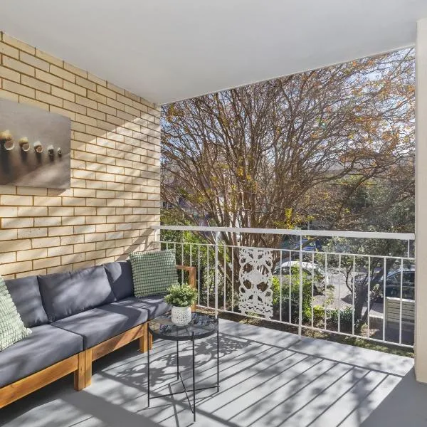 Sunny Manly Escape 2 min walk to beach, hotel Sydneyben