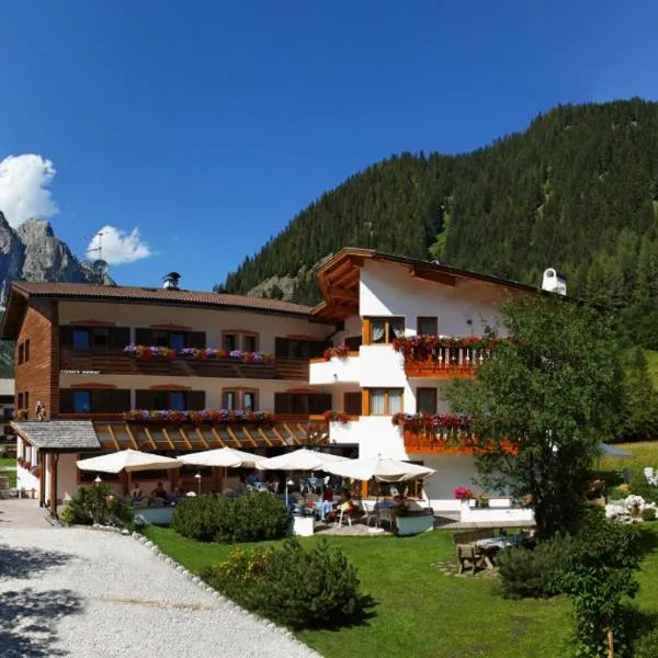 Garni Raetia, hotell i Corvara in Badia