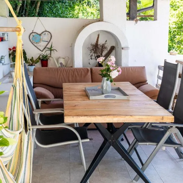 Apartma Salvia-Guest House, Portorož，聖盧西亞的飯店