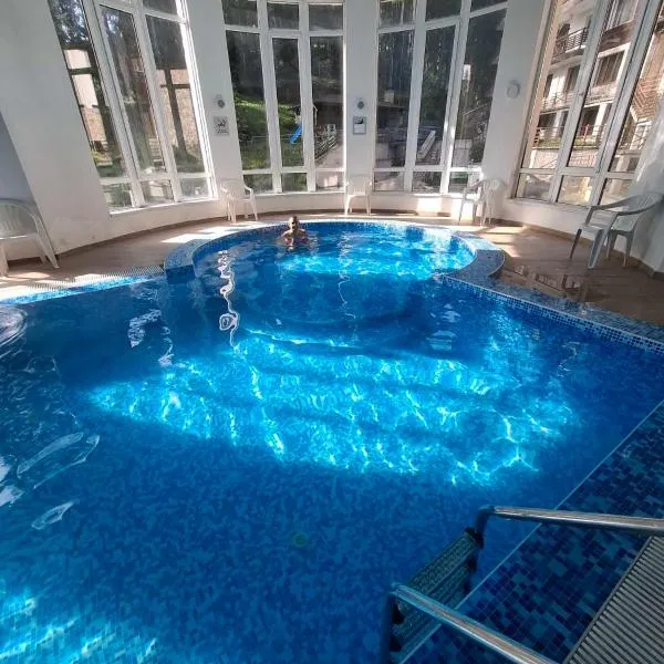 Pine forest apartments, hotel em Pamporovo