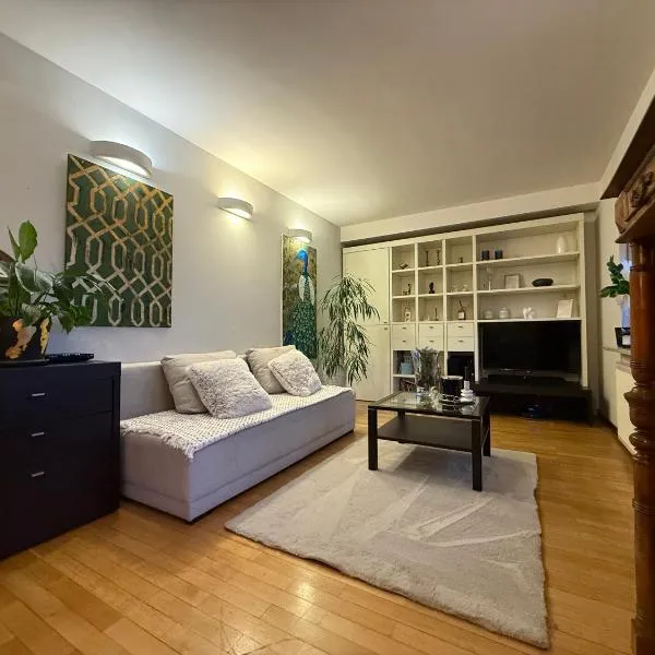 Apartament Odkryta 36a, hotel en Varsovia