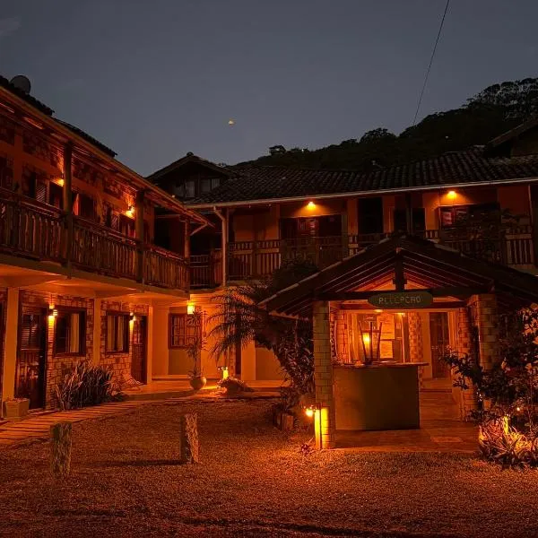 Pousada Território da Paz na Praia da Ferrugem, hotel in Garopaba