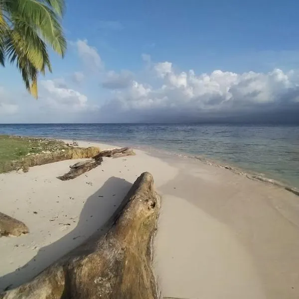 DGunayar Camping, hotel v mestu Cayos Los Grullos