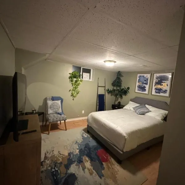 1 Bedroom Basement Apartment Owen Sound, hotel em Owen Sound