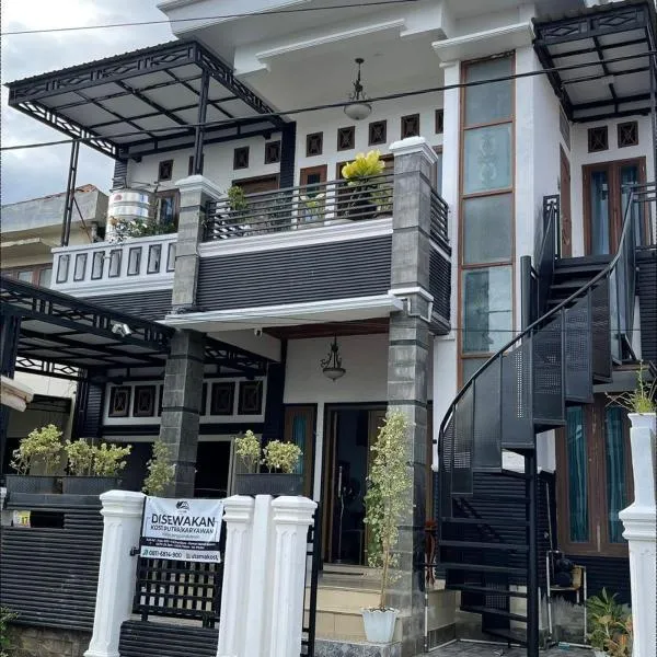 Utama Guest House Kuta Alam, Hotel in Banda Aceh