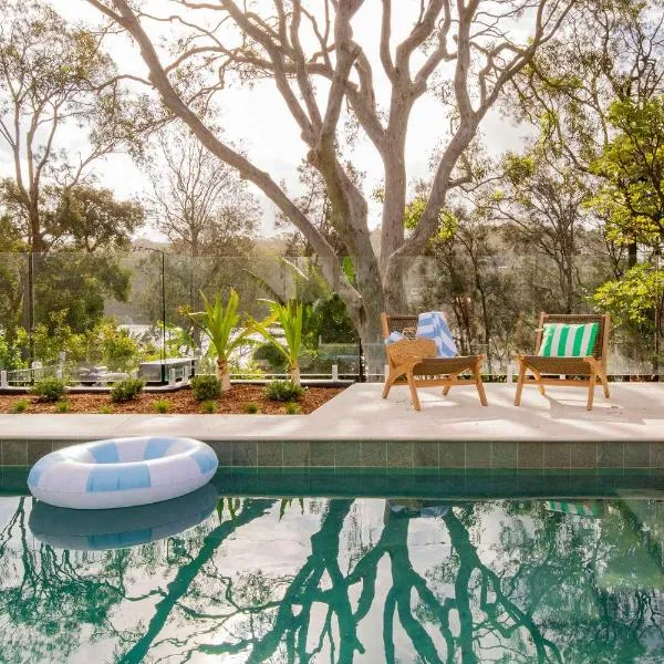 Surf Lodge Avoca Beach Waterfront to Avoca Lake โรงแรมในอโวคาบีช