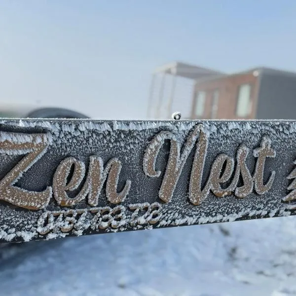 Zen Nest Tiny House, hotel em Şirnea