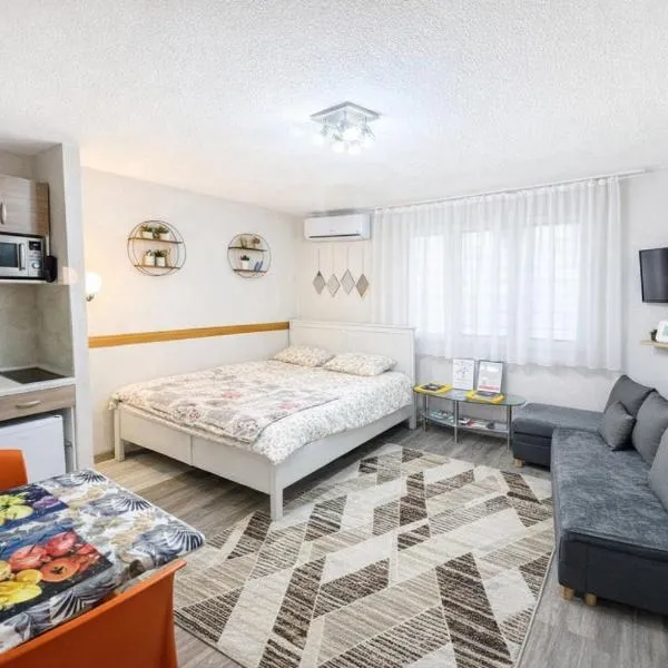 T&N Studio-Center-Free parking,AC,Train-Bus station, hotel em Saraievo