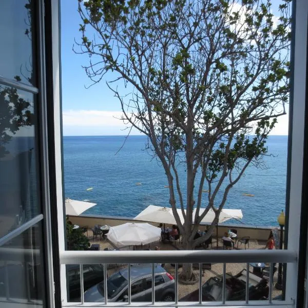Barreirinha II Near Old Town With Nice Ocean Views, Hotel in Funchal
