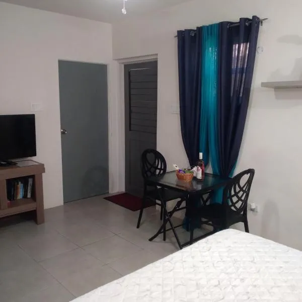 C'VAR Residential Vacation Apartment Rentals, hotel a Saint Michael